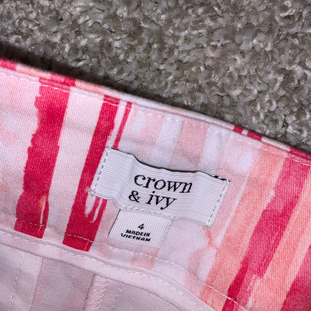 Crown & Ivy Red, Pink & White Shorts size 4 - Picture 4 of 6